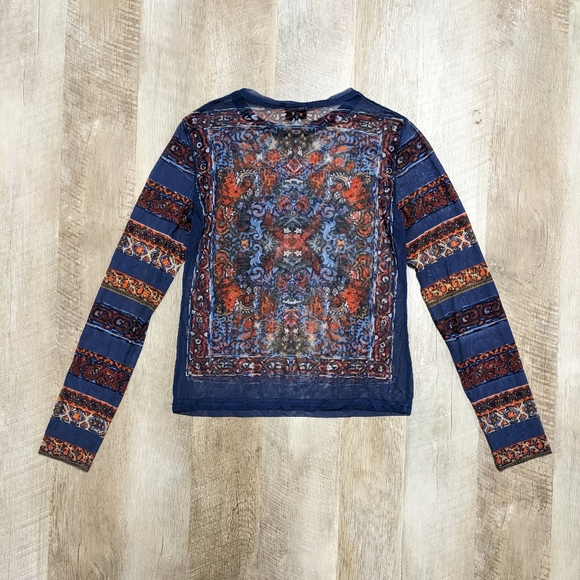 Vintage New York and Company Sheer blue and red Long Sleeve Top - Picture 5 of 6